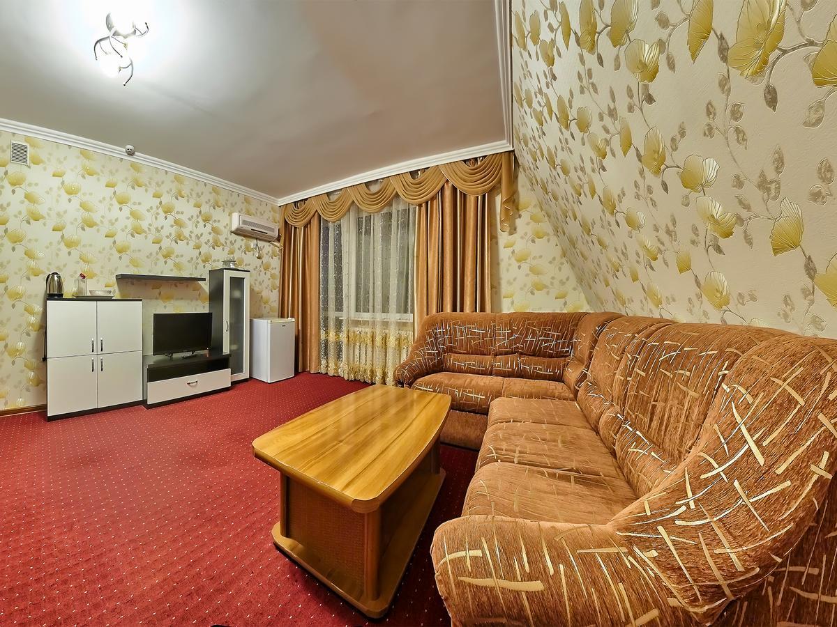 Hotel Sanatorium Elite Dnipro à Trouskavets Extérieur photo