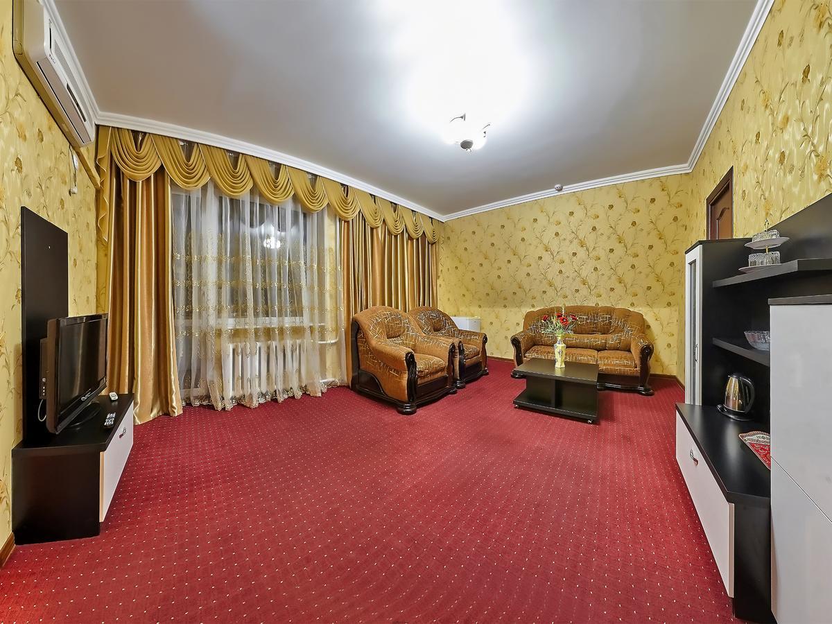 Hotel Sanatorium Elite Dnipro à Trouskavets Extérieur photo
